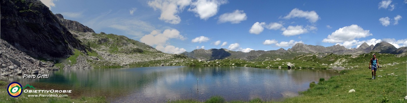 43 Lago dei Curiosi (2112 m).jpg